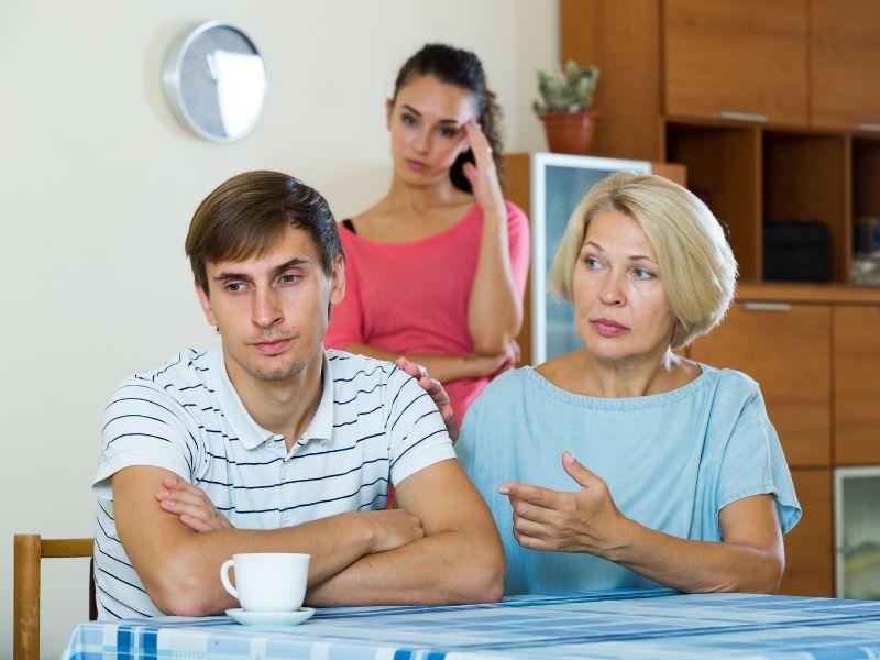 Šta ako se vaša majka i supruga ne slažu najbolje?