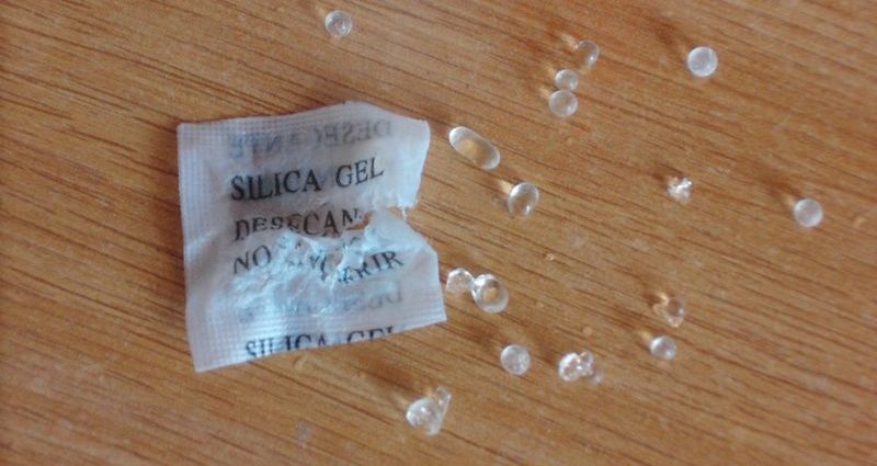 Silika gel-magična kesica u kutijama za cipele rešava mnoge probleme