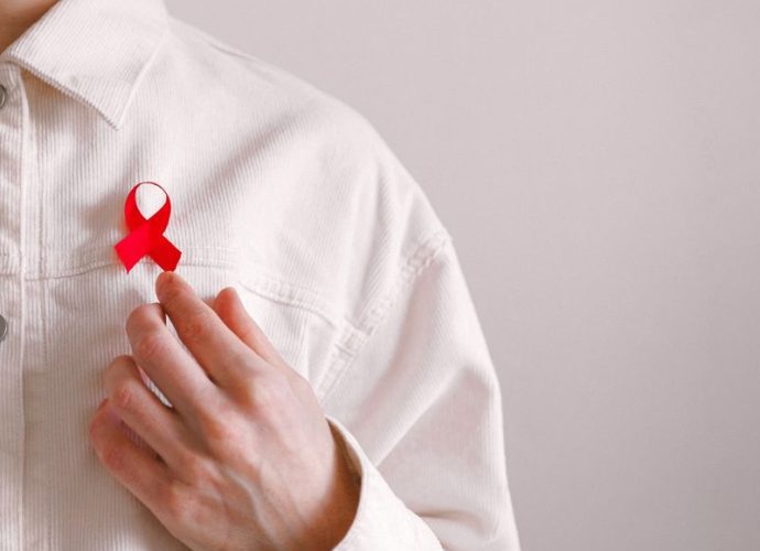 Šta i kako se prenosi SIDA