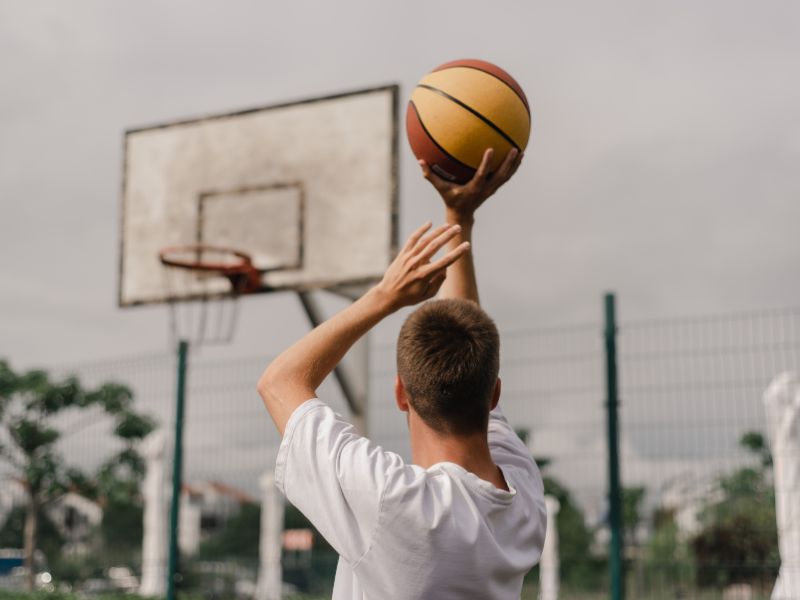 basket, kosarka, koja je razlika izmedju basketa i kosarke, da li su basket i kosarka isto, razlika basketa i kosarke