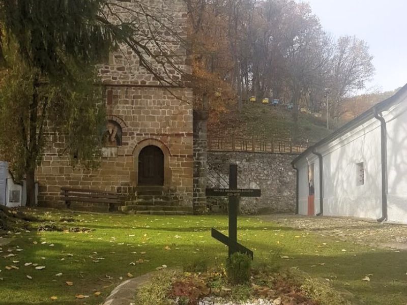 Po čemu je poznat manastir Svetog Romana