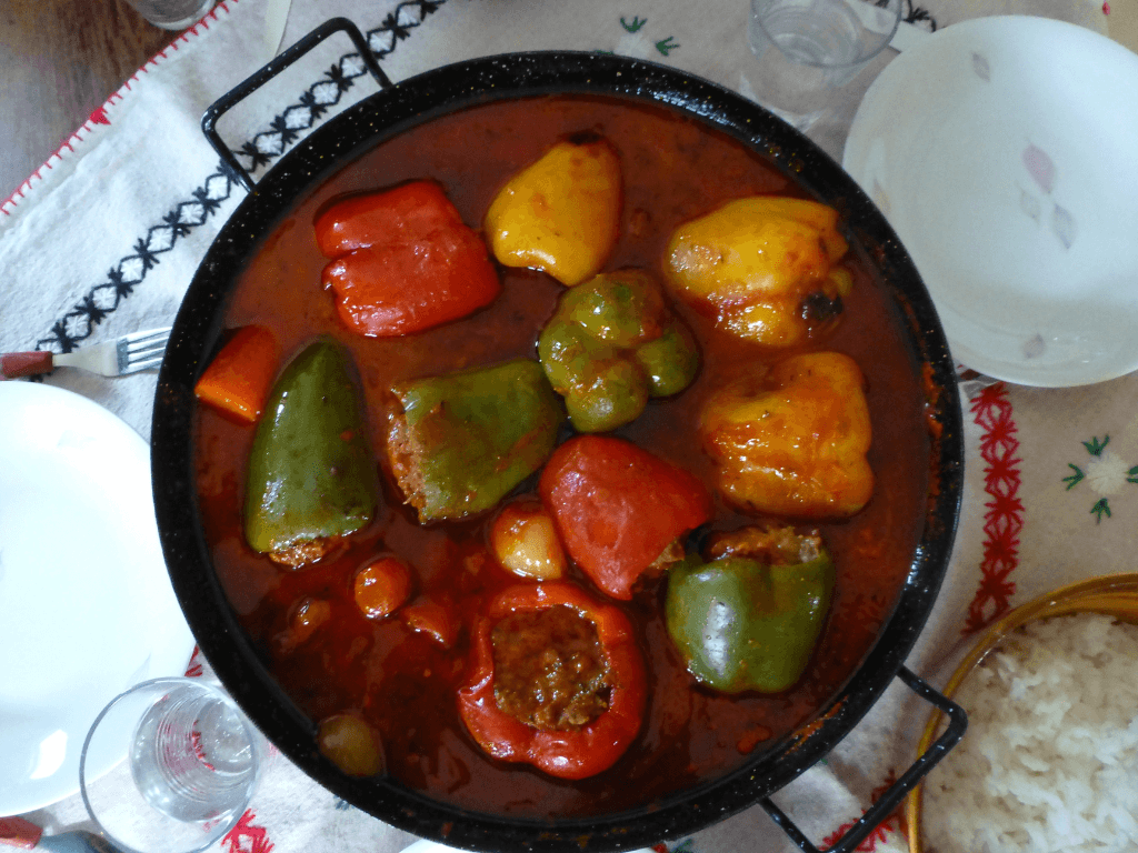 kako napraviti punjene paprike, recept za punjene paprike, punjene paprike, domaće punjene paprike, ručak, tradicionalni recept, punjene paprika najbolji recept,