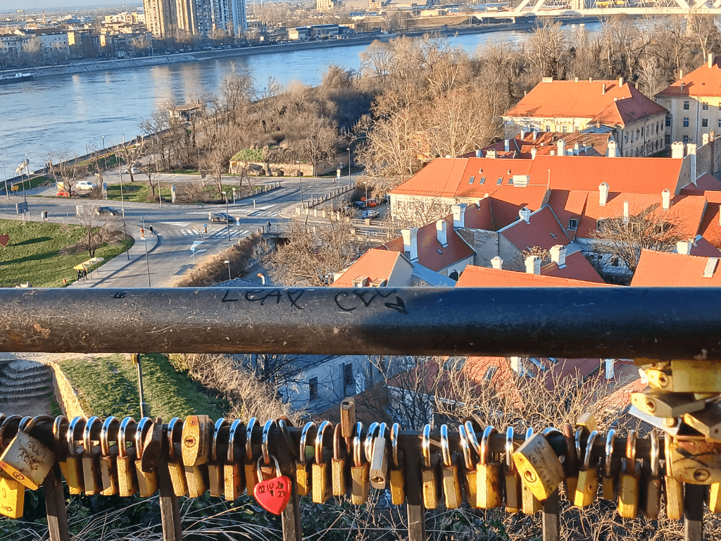 šta videti u novom sadu, novi sad znamenitosti, turističke atrakcije novi sad, petrovaradinska tvrđava, dunavski park, centar novog sada, vikend u novom sadu, šta obići u novom sadu,