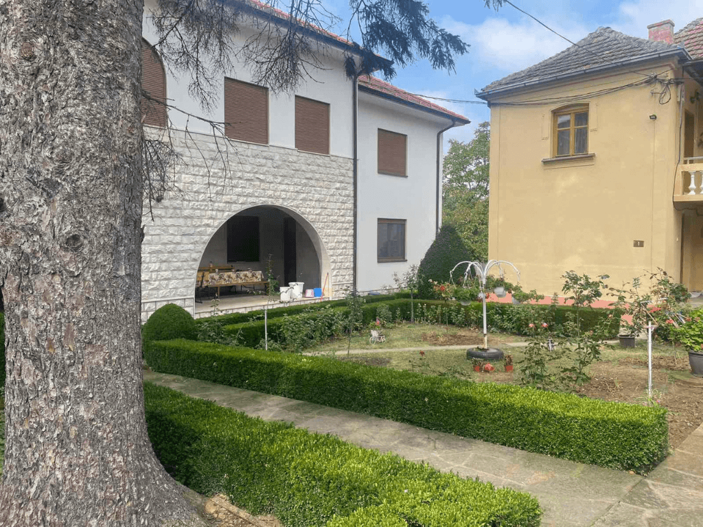 manastir grnčarica, manastir u prnjavoru, manastir grnčarica radno vreme, kragujevac, srbija, manastiri u srbiji, manastiri srbija, manastiri srbije, manastir,