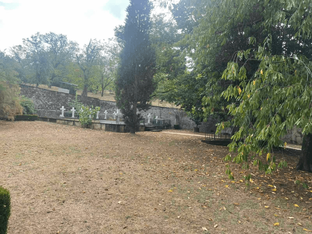 manastir grnčarica, manastir u prnjavoru, manastir grnčarica radno vreme, kragujevac, srbija, manastiri u srbiji, manastiri srbija, manastiri srbije, manastir,