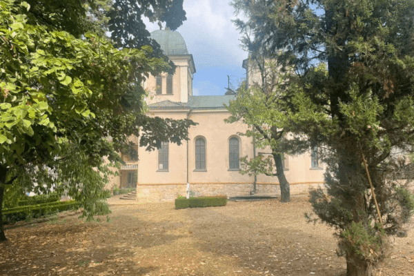 manastir grnčarica, manastir u prnjavoru, manastir grnčarica radno vreme, kragujevac, srbija, manastiri u srbiji, manastiri srbija, manastiri srbije, manastir,